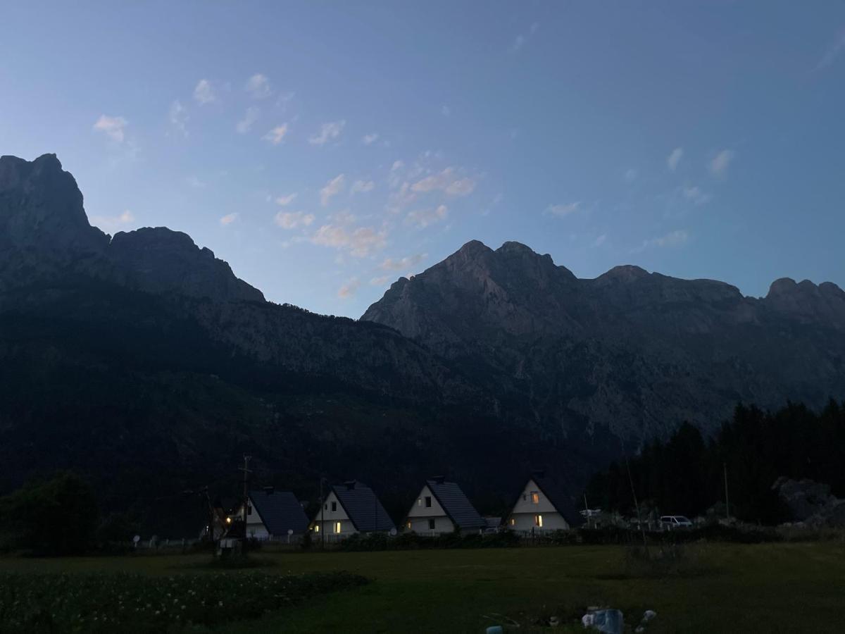 Hotel Bujtina Izet Selimaj Valbone Exterior foto