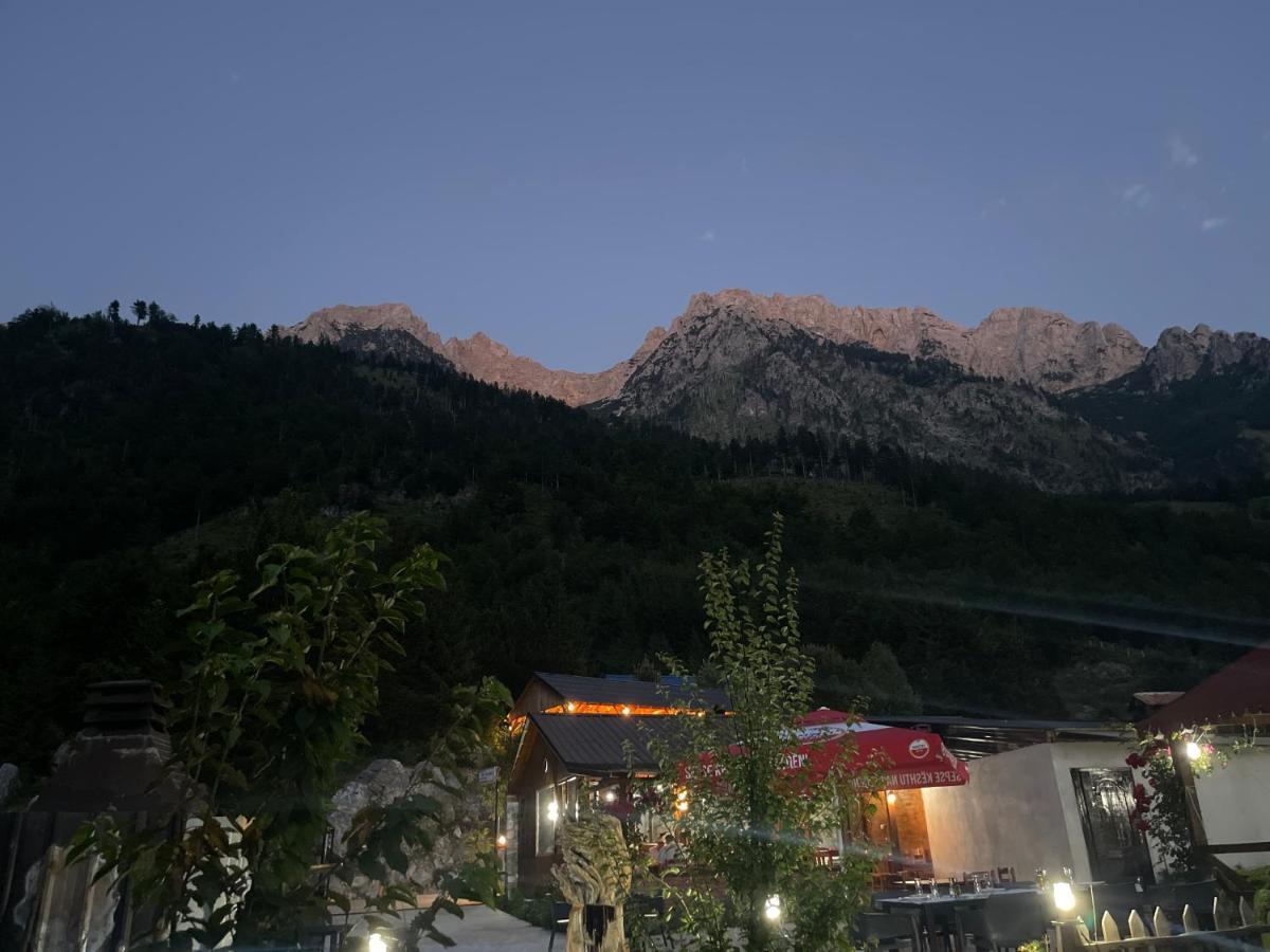 Hotel Bujtina Izet Selimaj Valbone Exterior foto